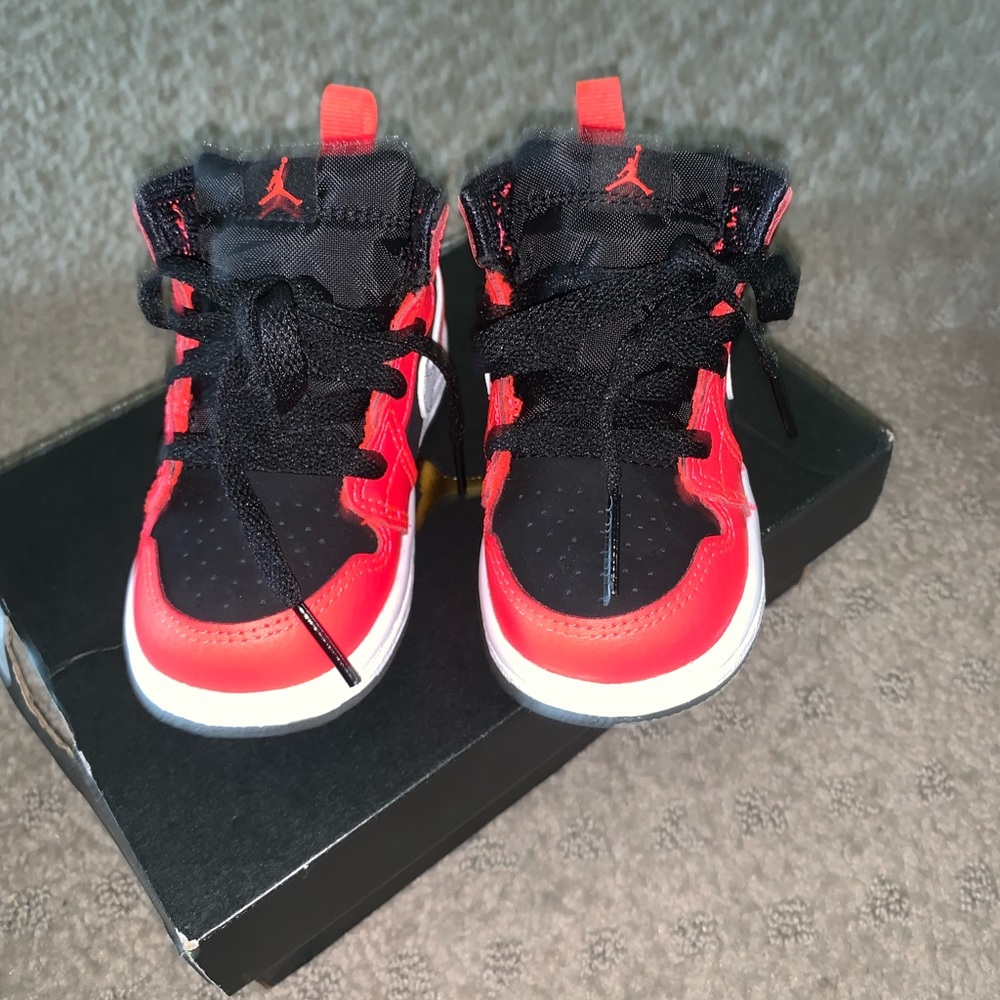 Air Jordan Retro 1